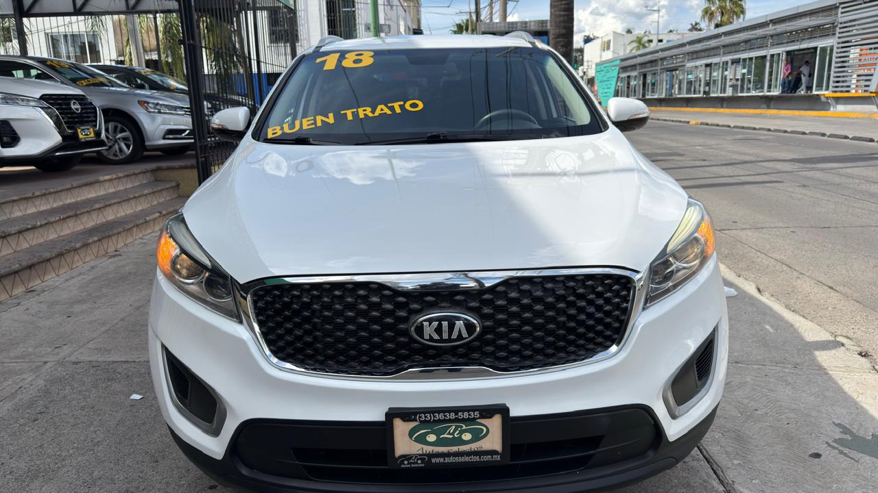 KIA SORENTO LX SUV 7 PASAJEROS TA 2018