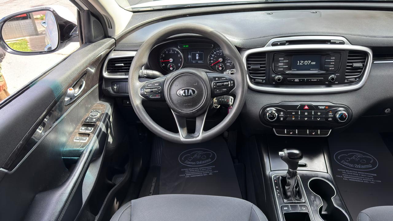 KIA SORENTO LX SUV 7 PASAJEROS TA 2018
