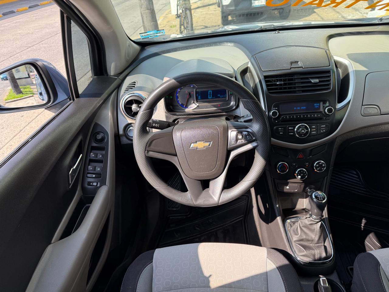 CHEVROLET TRAX LS SUV TM 2013