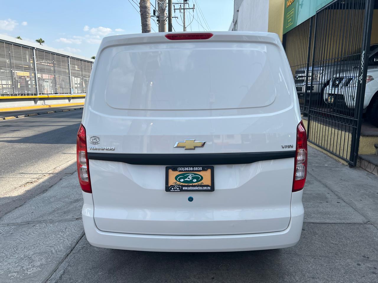 CHEVROLET TORNADO VAN TM IVA 100%