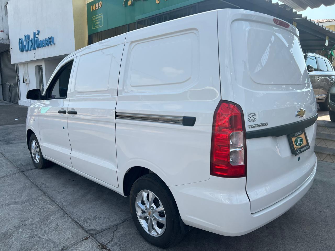 CHEVROLET TORNADO VAN TM IVA 100%