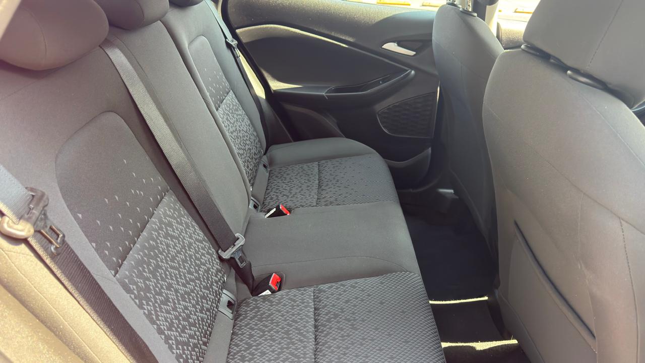 CHEVROLET TRAKER LS SUV TA 2021