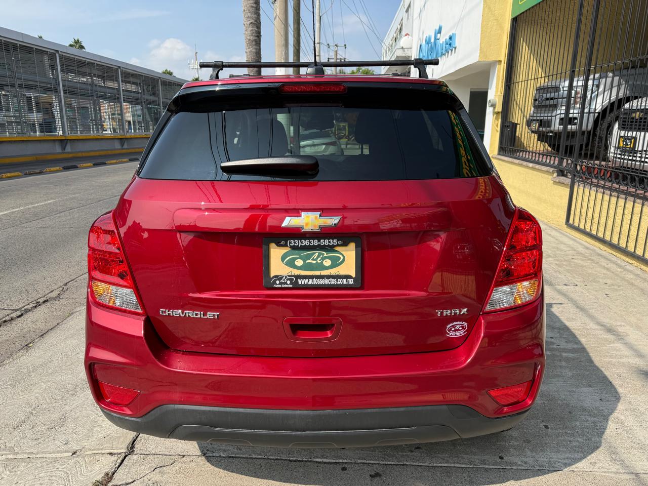CHEVROLET TRAX LS SUV TM 1.8LTS