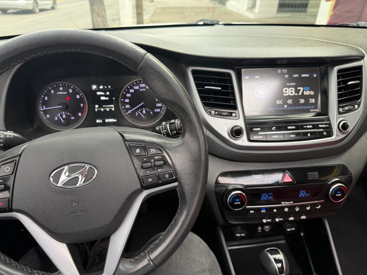 HYUNDAI TUCSON LIMITED TECH SUV TA