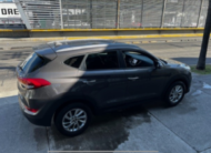 HYUNDAI TUCSON LIMITED SUV TA