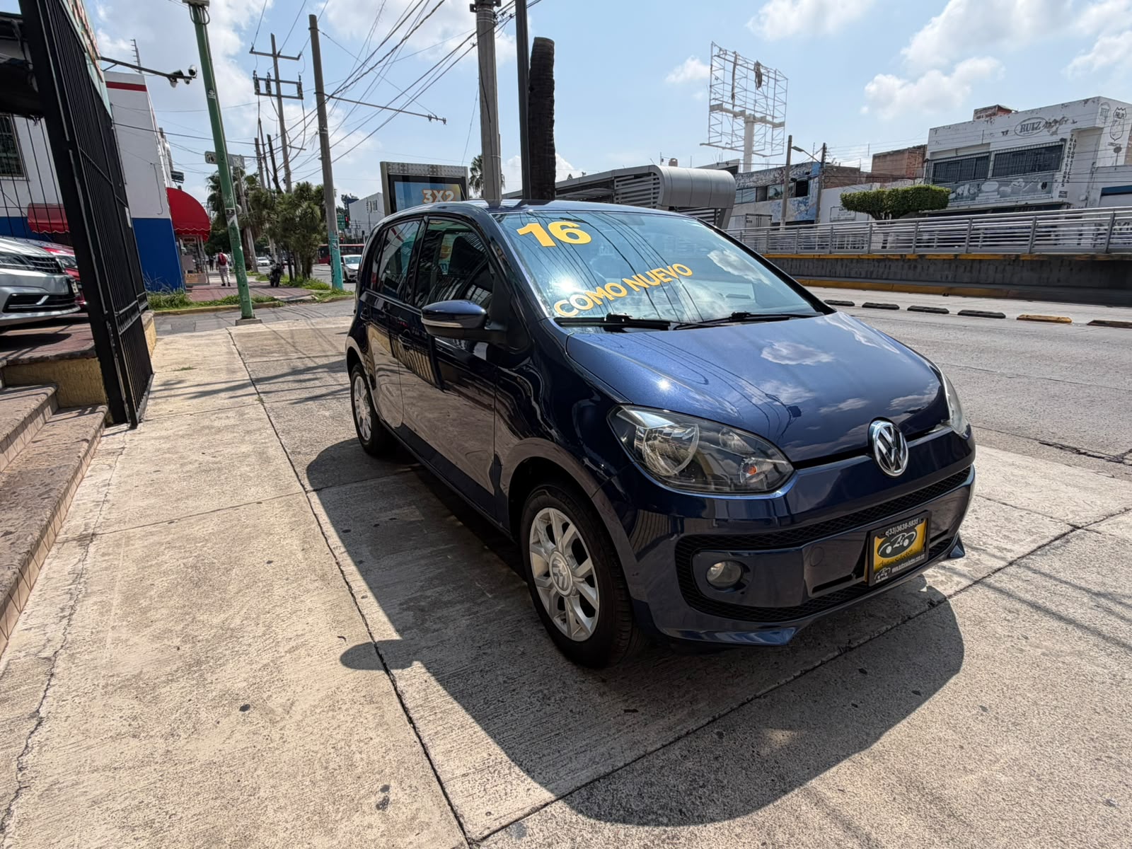 VOLKSWAGEN UP 2016 HIGH