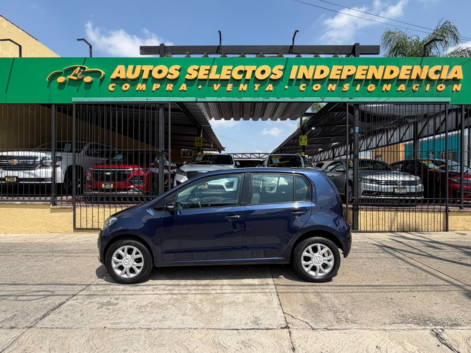 VOLKSWAGEN UP 2016 HIGH