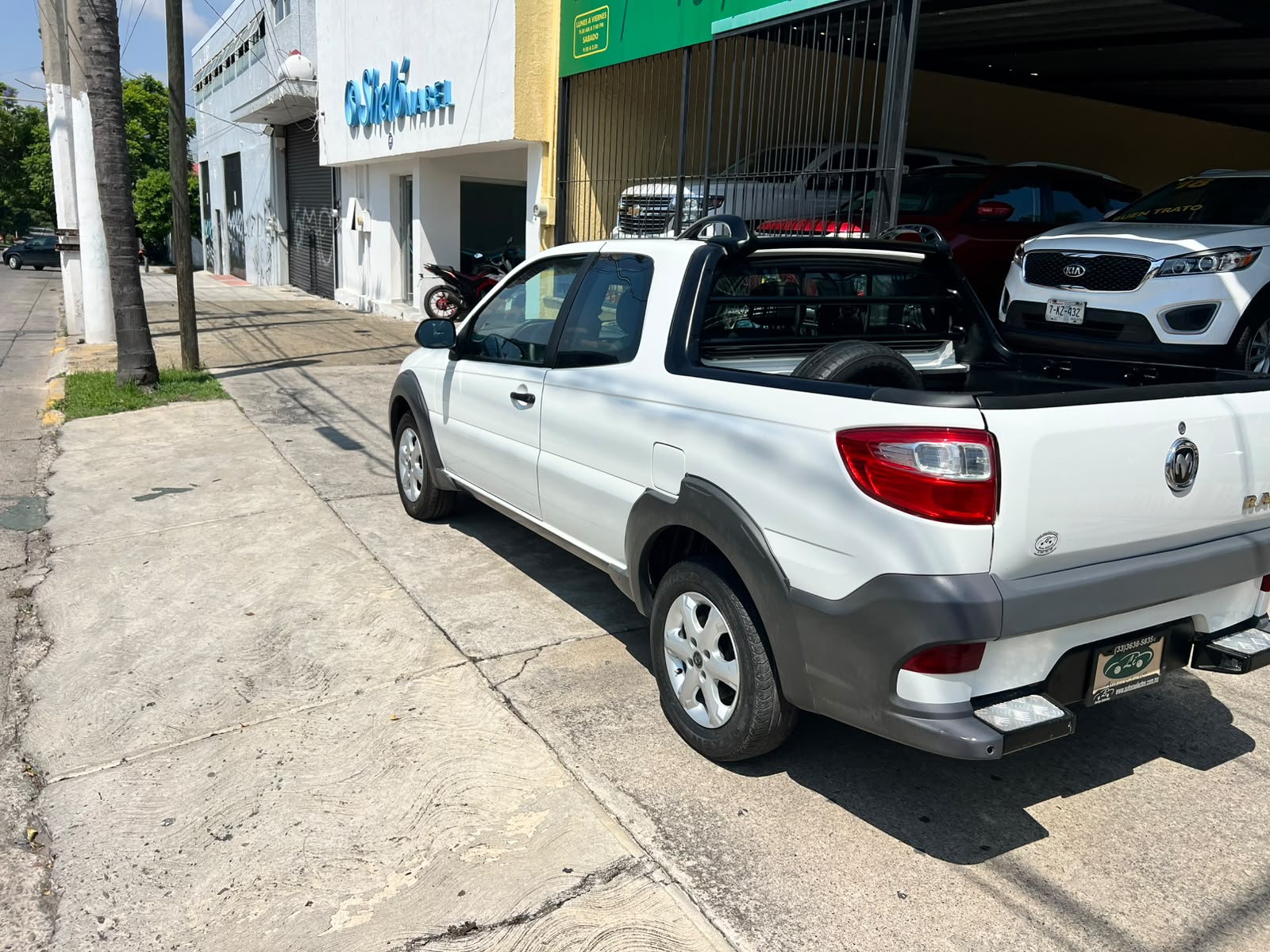 RAM 700 1.6 Slt Mt