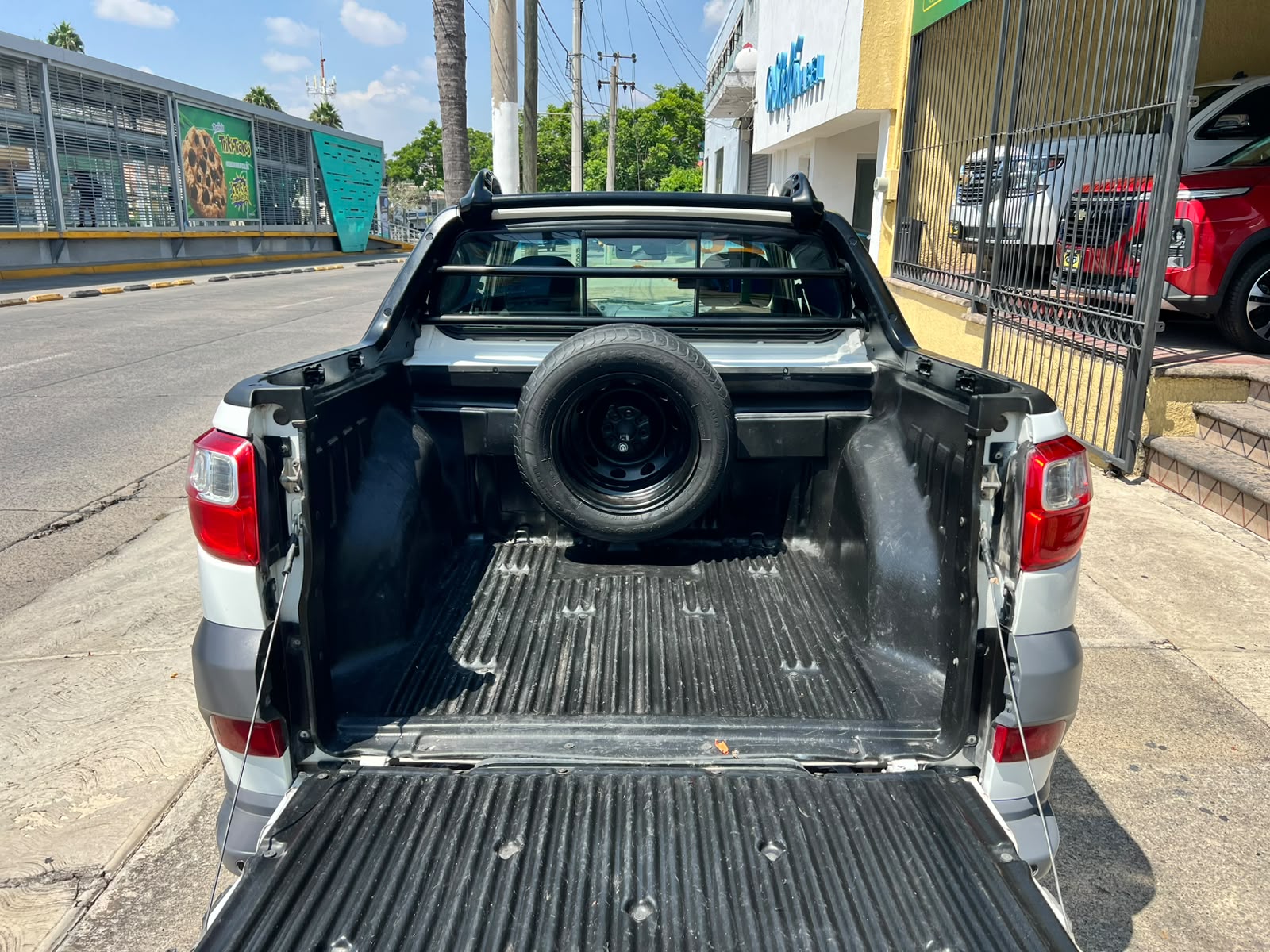 RAM 700 1.6 Slt Mt