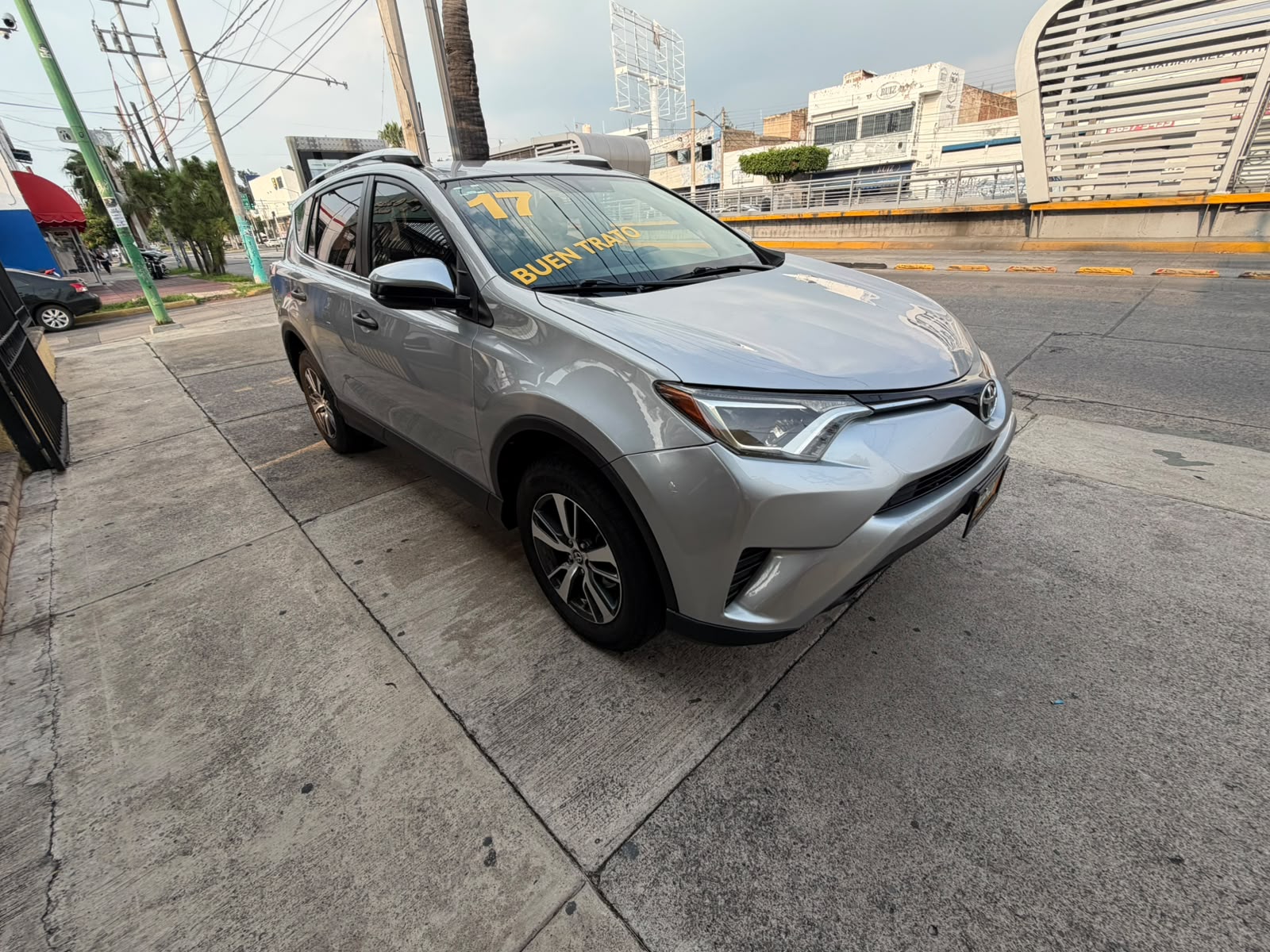 RAV 4 LE 2017 AT
