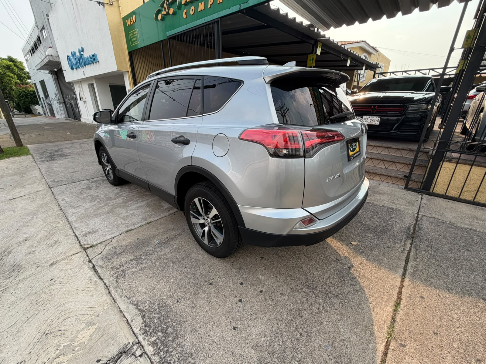 RAV 4 LE 2017 AT