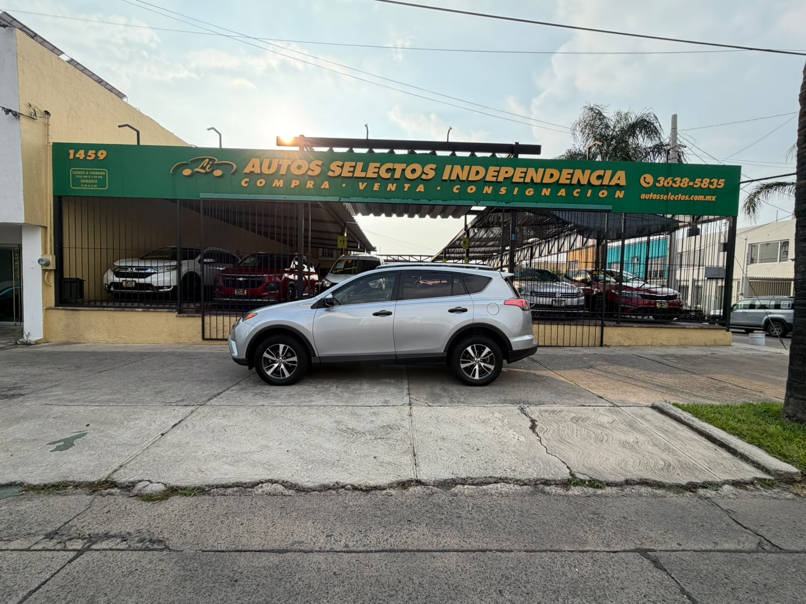 RAV 4 LE 2017 AT