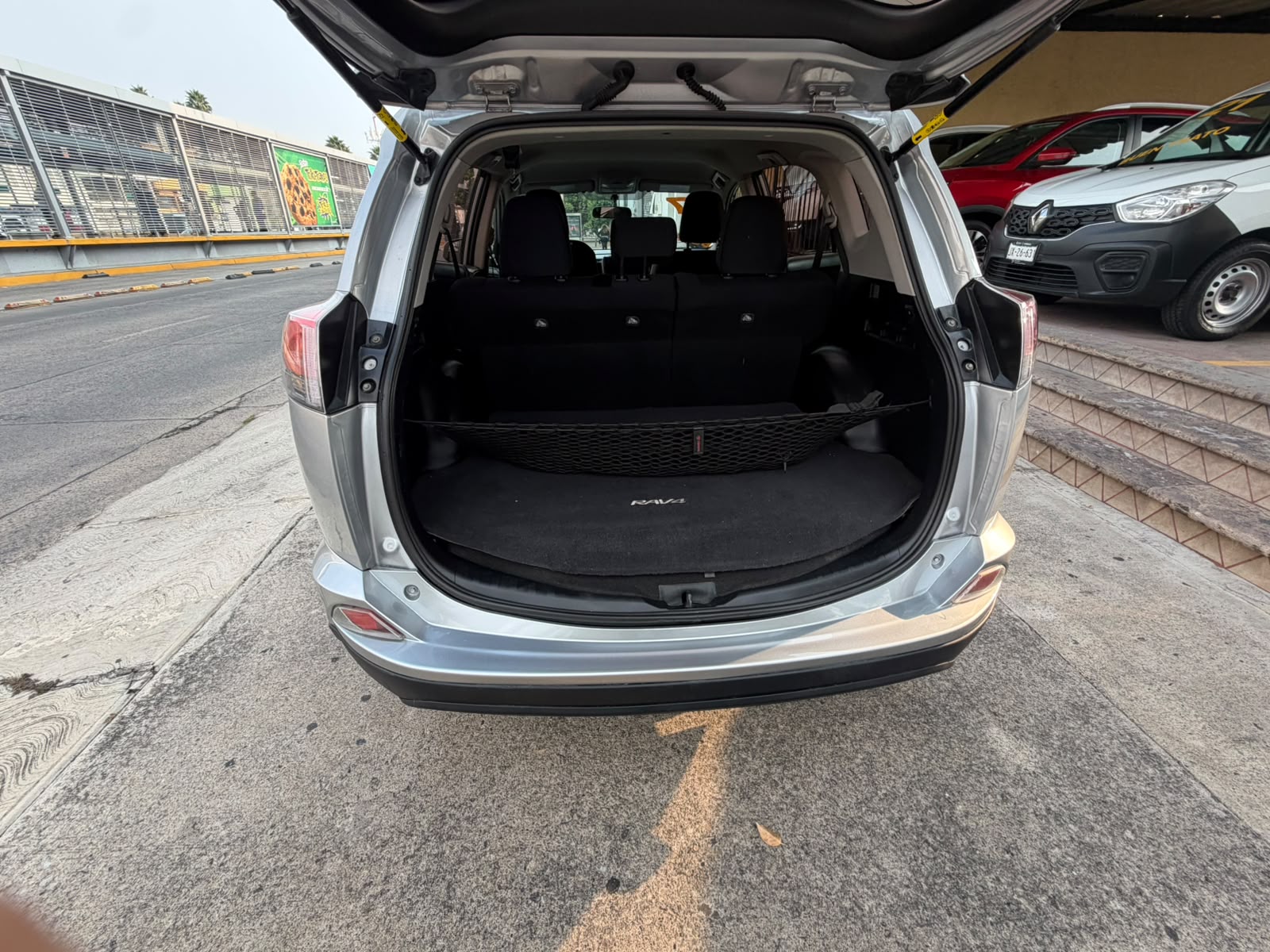 RAV 4 LE 2017 AT