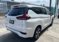 MITSUBISHI XPANDER CROSS MINIVAN TA 3ER FILA