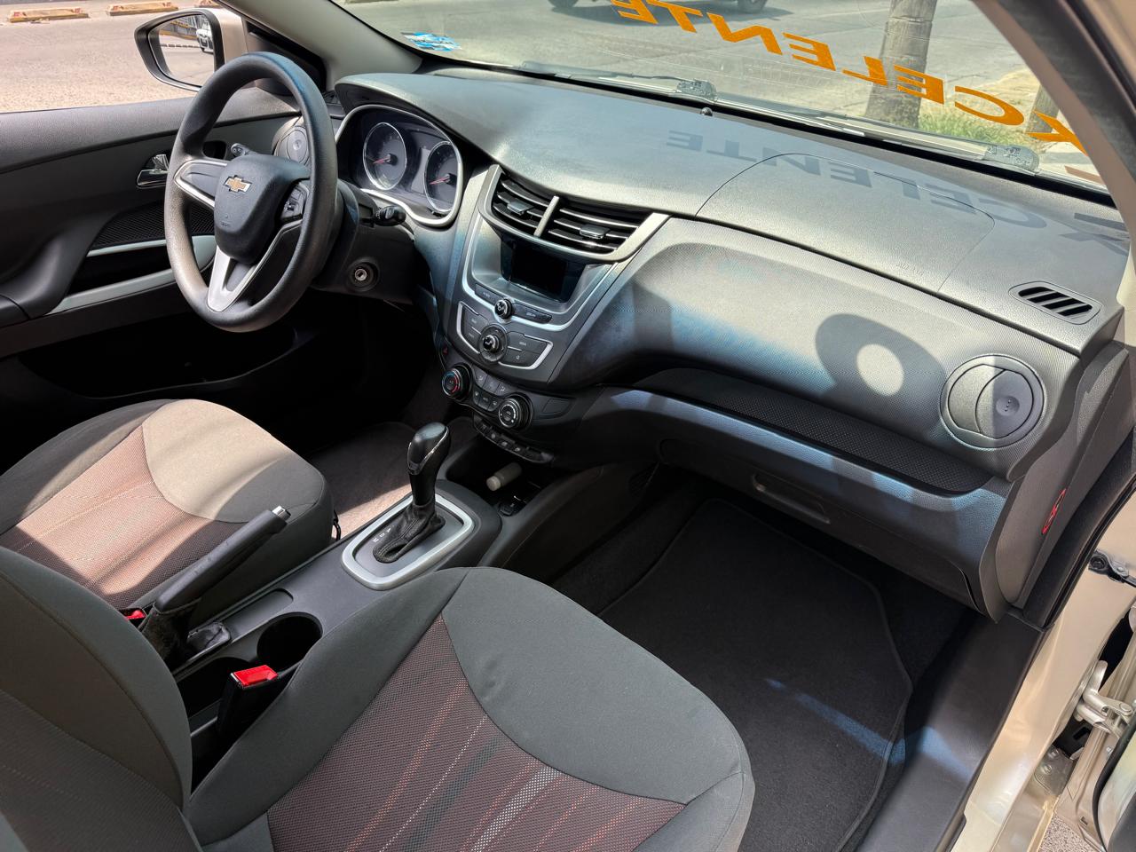 CHEVROLET AVEO LT SEDAN TA
