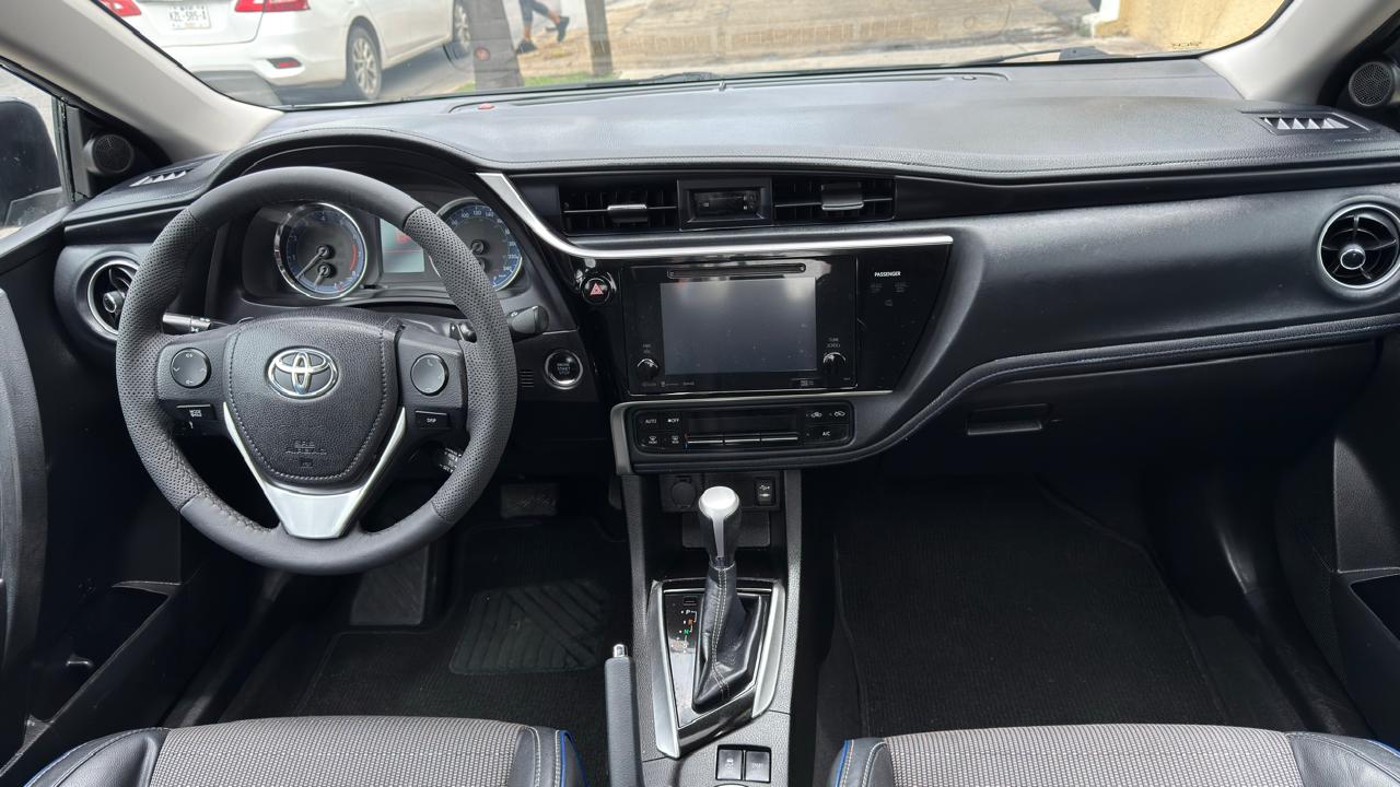 TOYOTA COROLLA SE SEDAN TA 2018