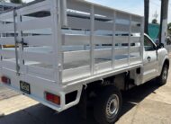 NISSAN NP300 ESTACA C/REDILAS TM 2022