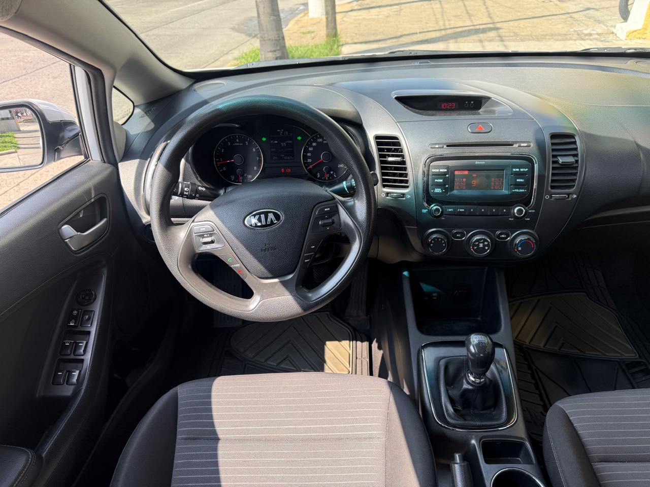 KIA FORTE LX SEDAN TM