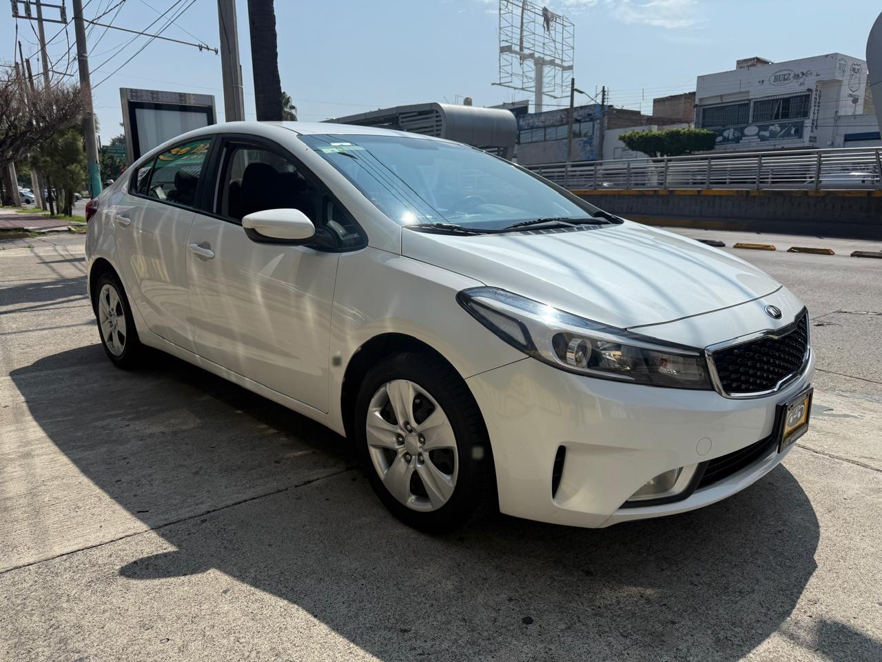 KIA FORTE LX SEDAN TM