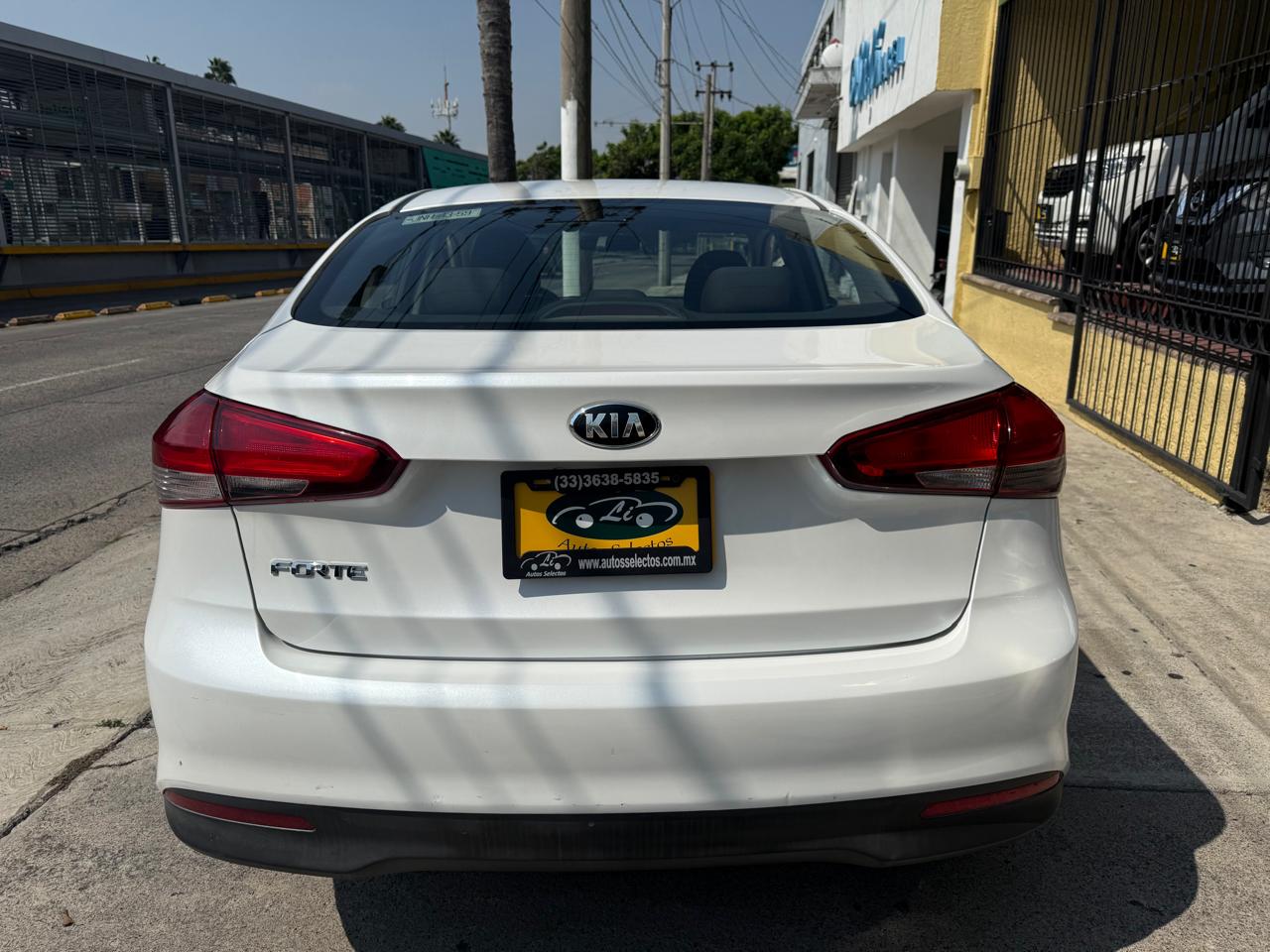 KIA FORTE LX SEDAN TM