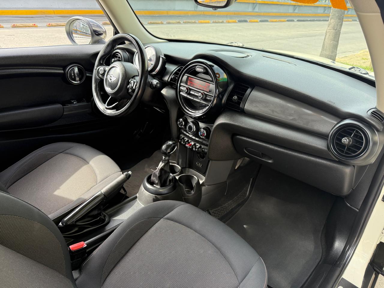 MINI COOPER BUSINESS HB TA