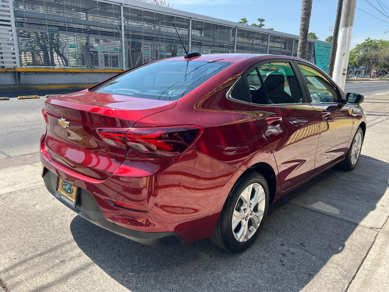 CHEVROLET ONIX LT SEDAN TA