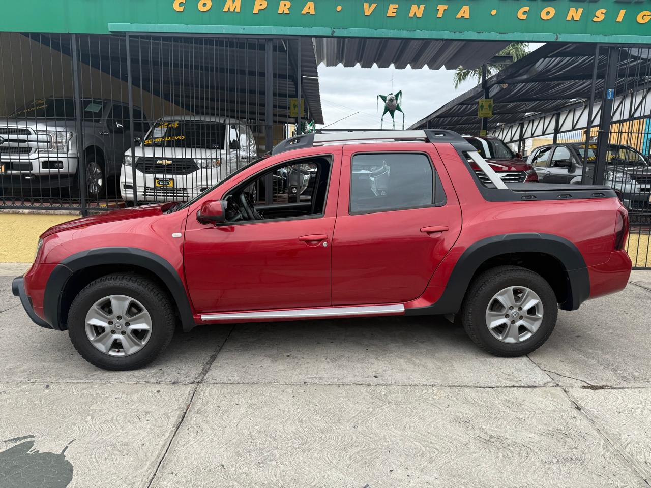 RENAULT OROCH OUTSIDER TA