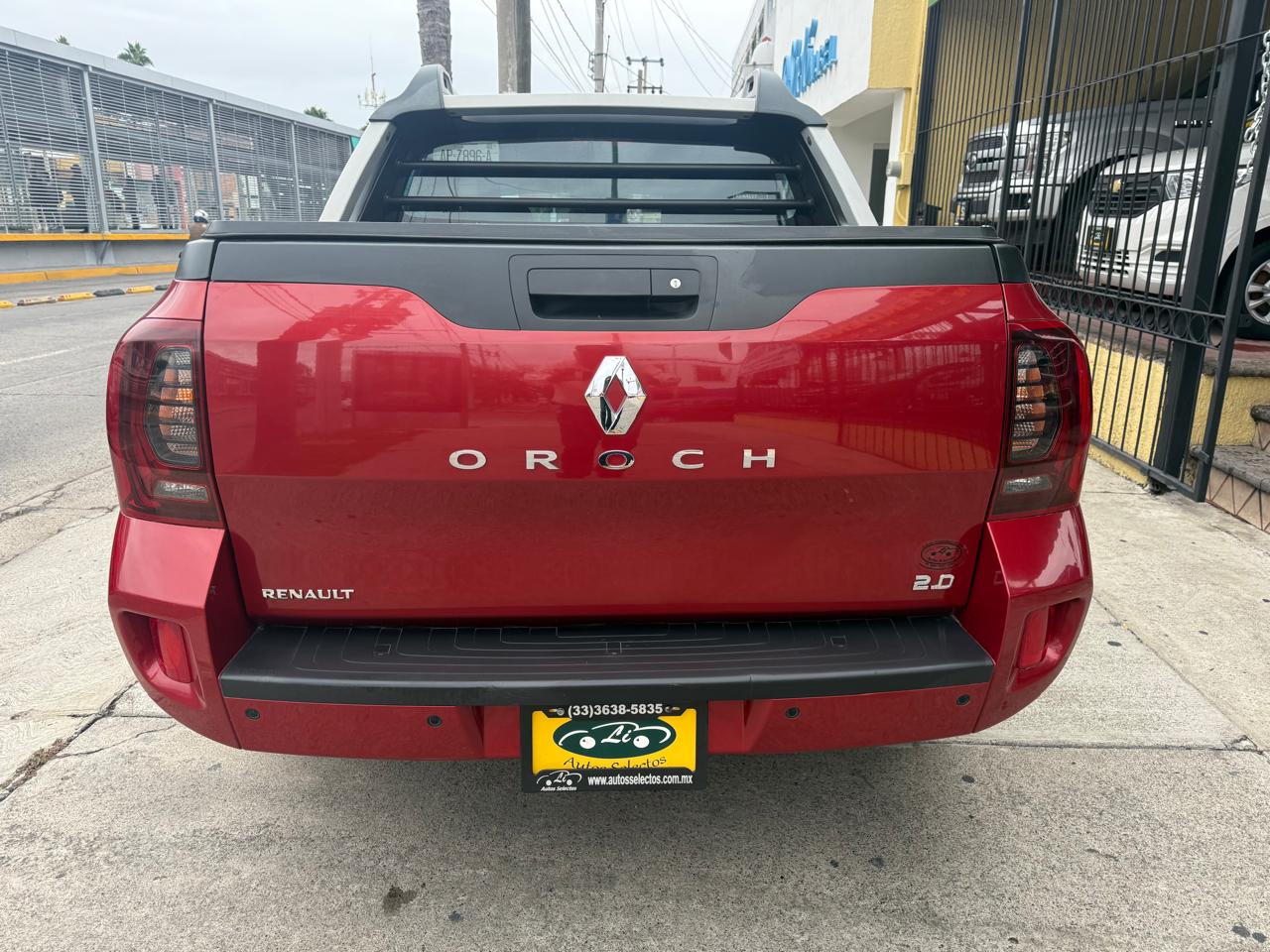 RENAULT OROCH OUTSIDER TA