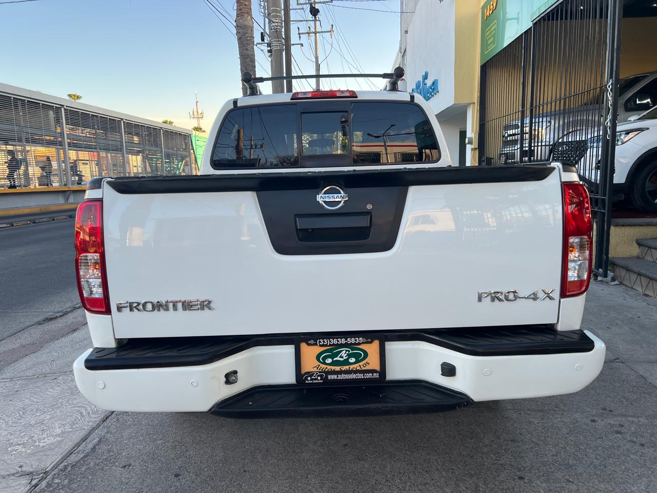 NISSAN NP300 FRONTIER PRO-4X DOBLE CAB 4X4 TA V6