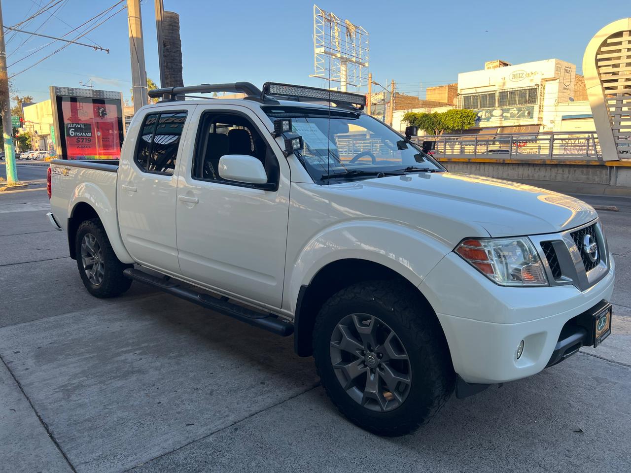 NISSAN NP300 FRONTIER PRO-4X DOBLE CAB 4X4 TA V6
