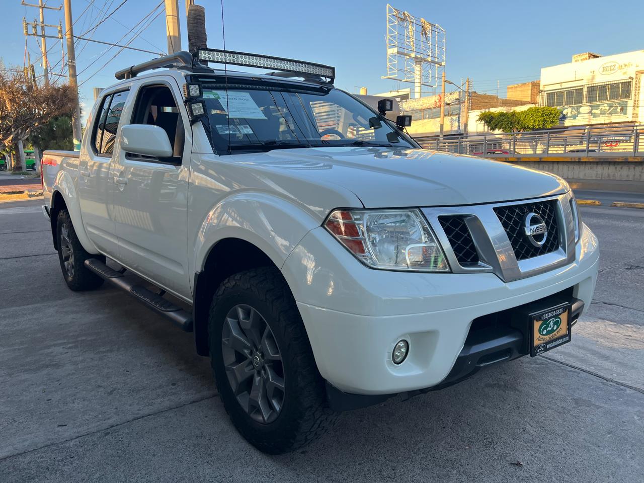 NISSAN NP300 FRONTIER PRO-4X DOBLE CAB 4X4 TA V6