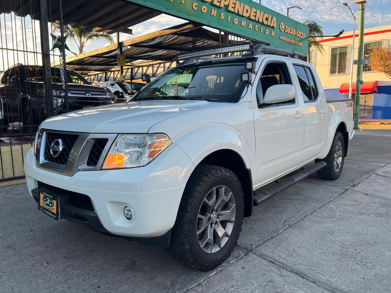 NISSAN NP300 FRONTIER PRO-4X DOBLE CAB 4X4 TA V6
