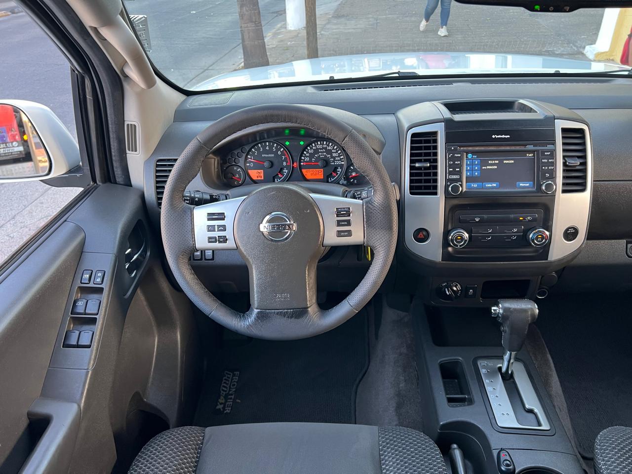 NISSAN NP300 FRONTIER PRO-4X DOBLE CAB 4X4 TA V6