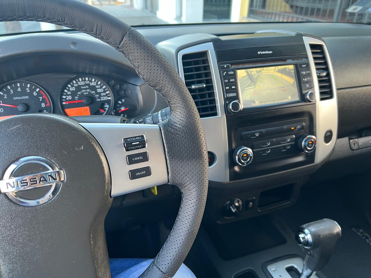 NISSAN NP300 FRONTIER PRO-4X DOBLE CAB 4X4 TA V6