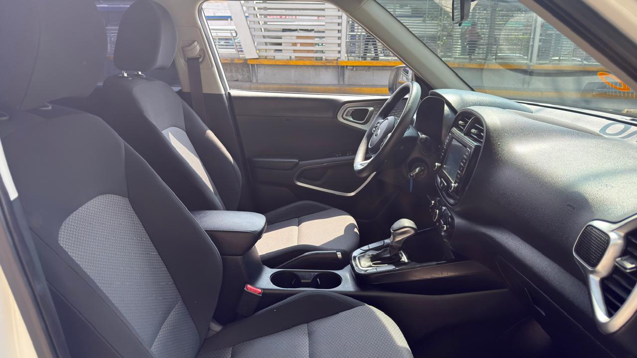 KIA SOUL LX SUV TA 2020