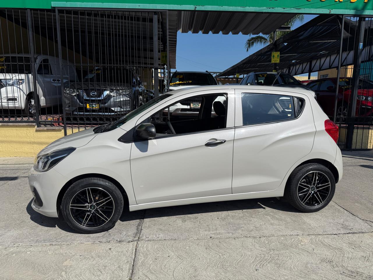 CHEVROLET SPARK LT HB TM