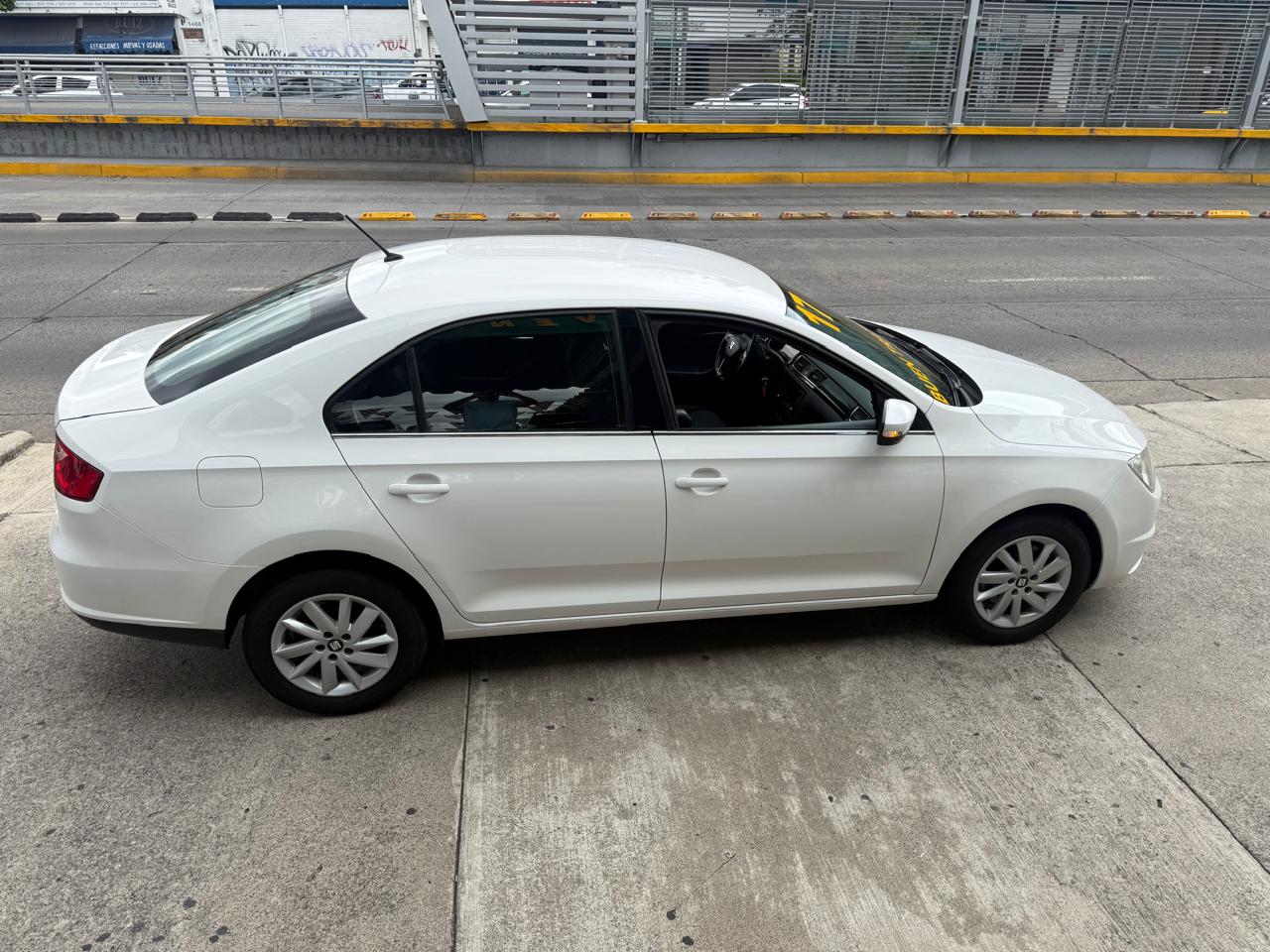 SEAT TOLEDO SEDAN TA