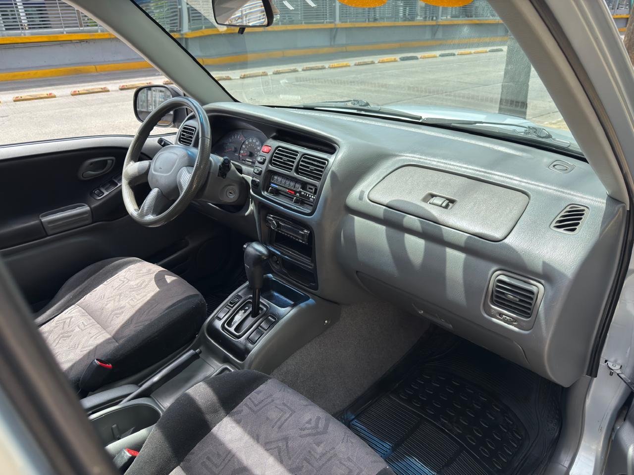 CHEVROLET TRACKER LT TA