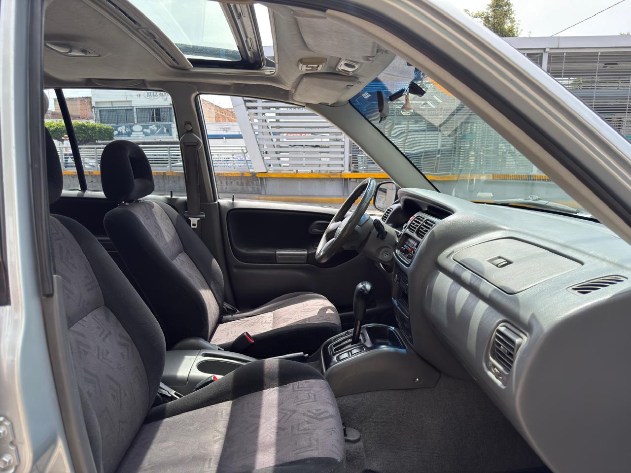 CHEVROLET TRACKER LT TA