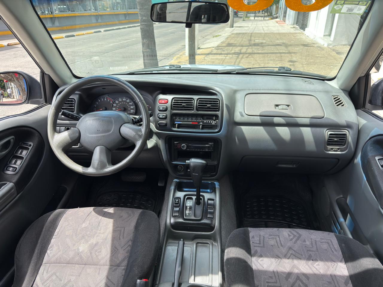 CHEVROLET TRACKER LT TA
