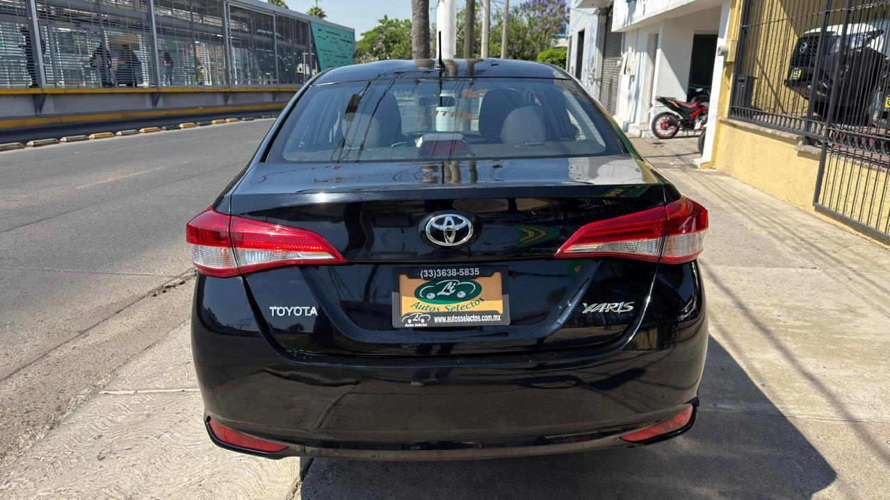 TOYOTA YARIS CORE CVT SEDAN 2019