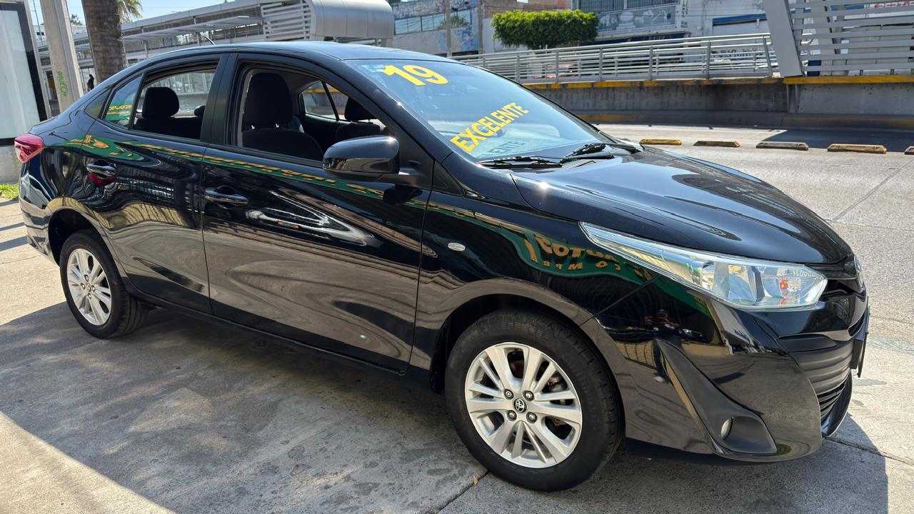 TOYOTA YARIS CORE CVT SEDAN 2019