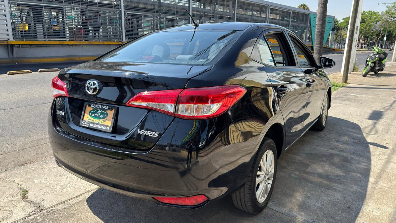TOYOTA YARIS CORE CVT SEDAN 2019