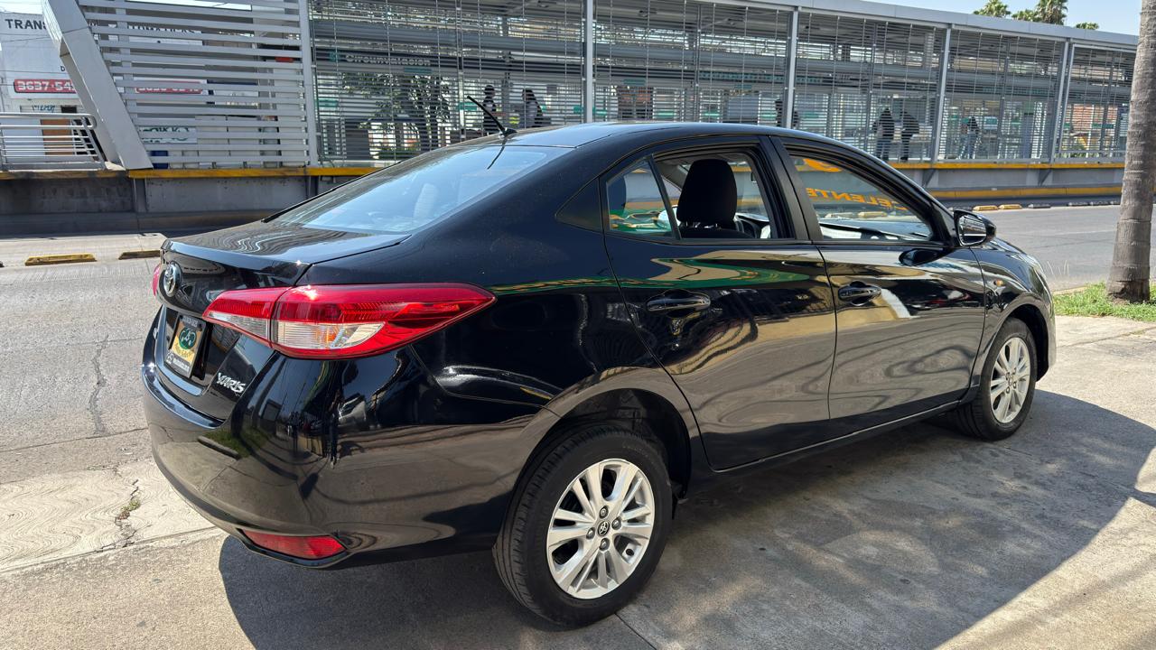 TOYOTA YARIS CORE CVT SEDAN 2019