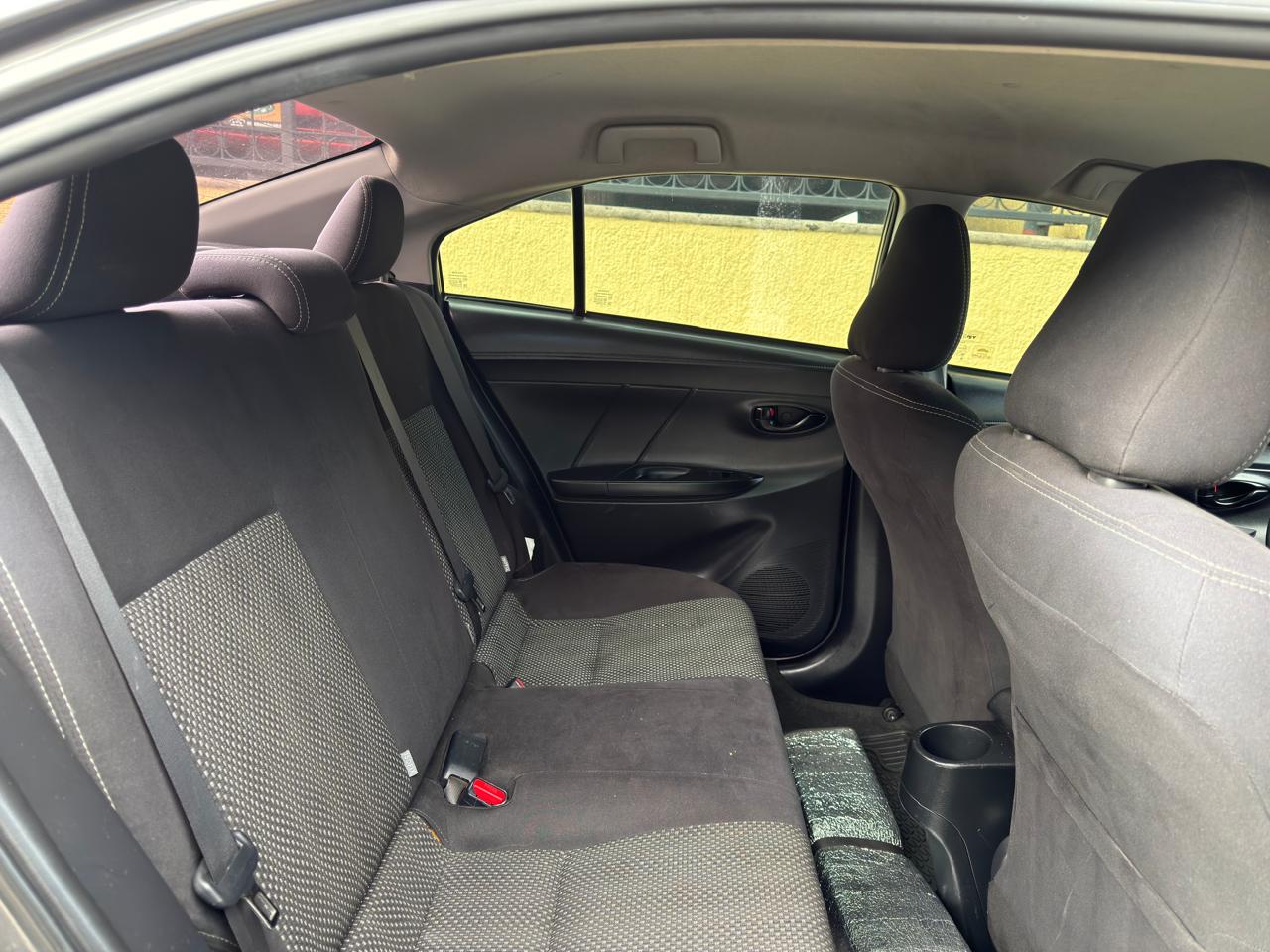 TOYOTA YARIS CORE CVT SEDAN TA 2017